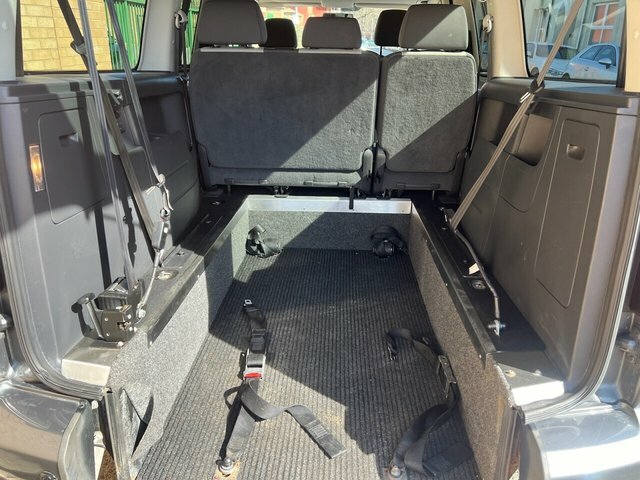 Volkswagen Caddy Maxi Life 2.0 Tdi Life Euro 6 Ss Grey #9