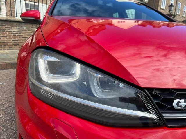 Volkswagen Golf 2014 2.0 Tdi Bluemotion Tech Gtd Hatchback Die WX14RYK Red #4