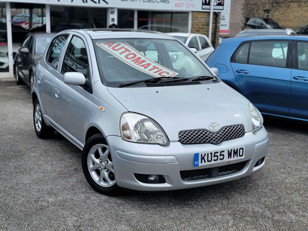 Toyota Yaris 1.3 Vvt-i T Spirit Silver