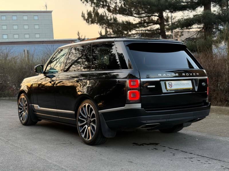 Land Rover Range Rover 4.4 Sdv8 - 2018 68 FE68BZJ Black #2