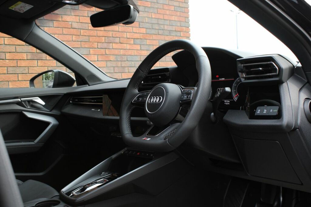 Audi A3 1.5 Tfsi 35 Black Edition Sportback S Tronic Euro DK25XLS Black #5