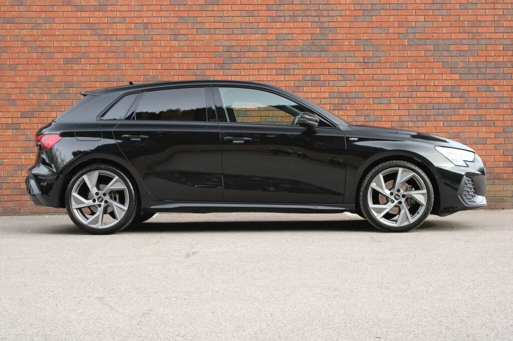 Audi A3 1.5 Tfsi 35 Black Edition Sportback S Tronic Euro DK25XLS Black #2