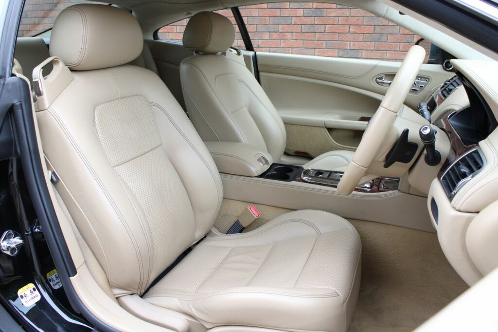 Jaguar XK 5.0 V8 Portfolio - 2011 11 Black #4