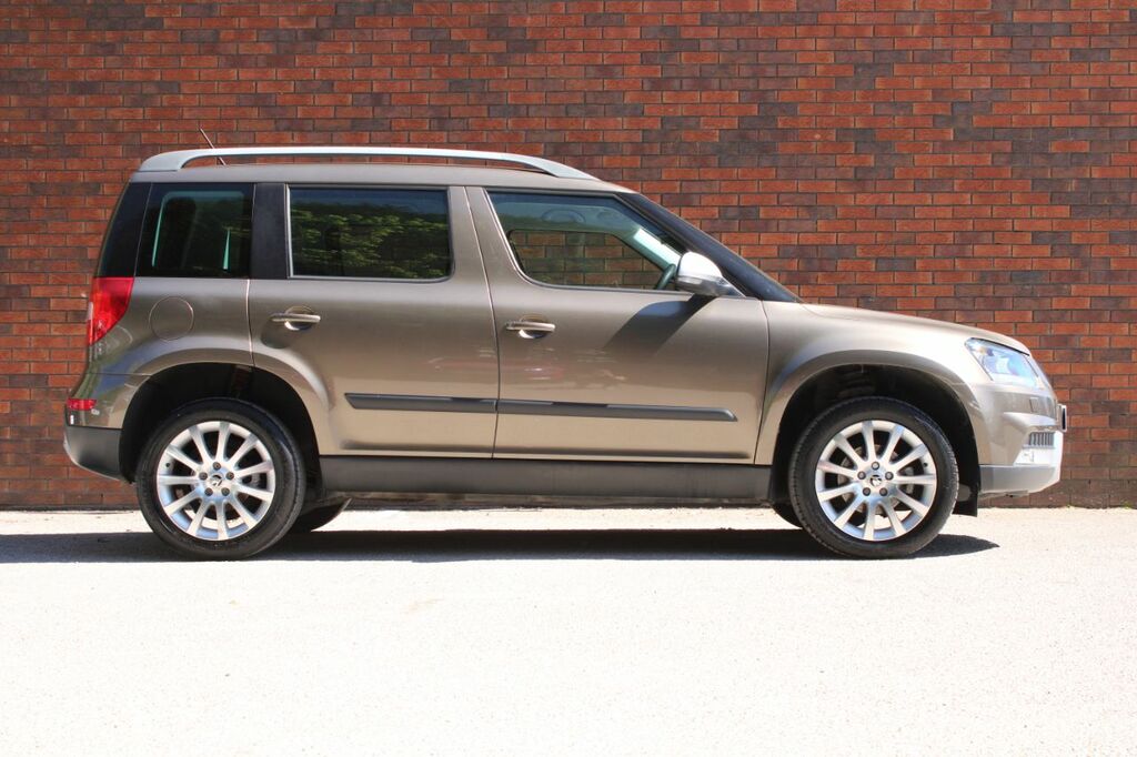 Skoda Yeti 1.2 Tsi Se Outdoor Dsg Euro 6 Ss - 2015 65 AO65VBU Brown #2