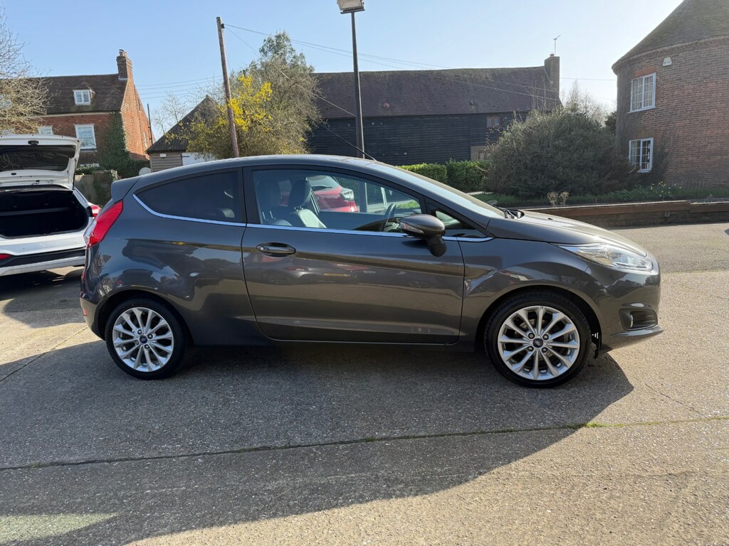 Ford Fiesta 1.0 Ecoboost 125 Titanium X LM65GXJ Grey #4