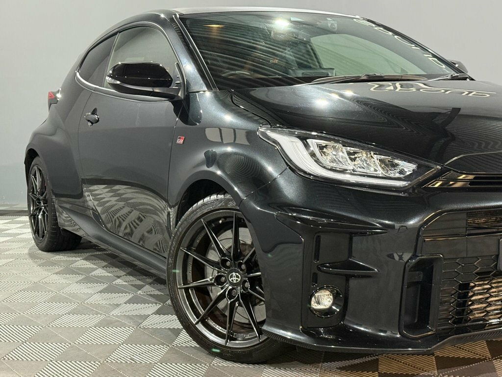 Toyota Yaris 1.6T Gr Circuit Awd Euro 6 GU72FFD Black #5
