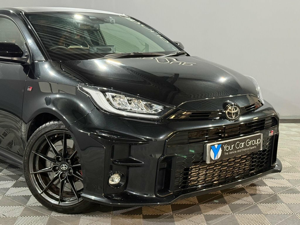 Toyota Yaris 1.6T Gr Circuit Awd Euro 6 GU72FFD Black #4