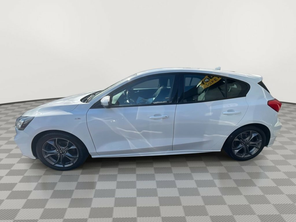 Ford Focus 1L St-line MT19LCG White #6