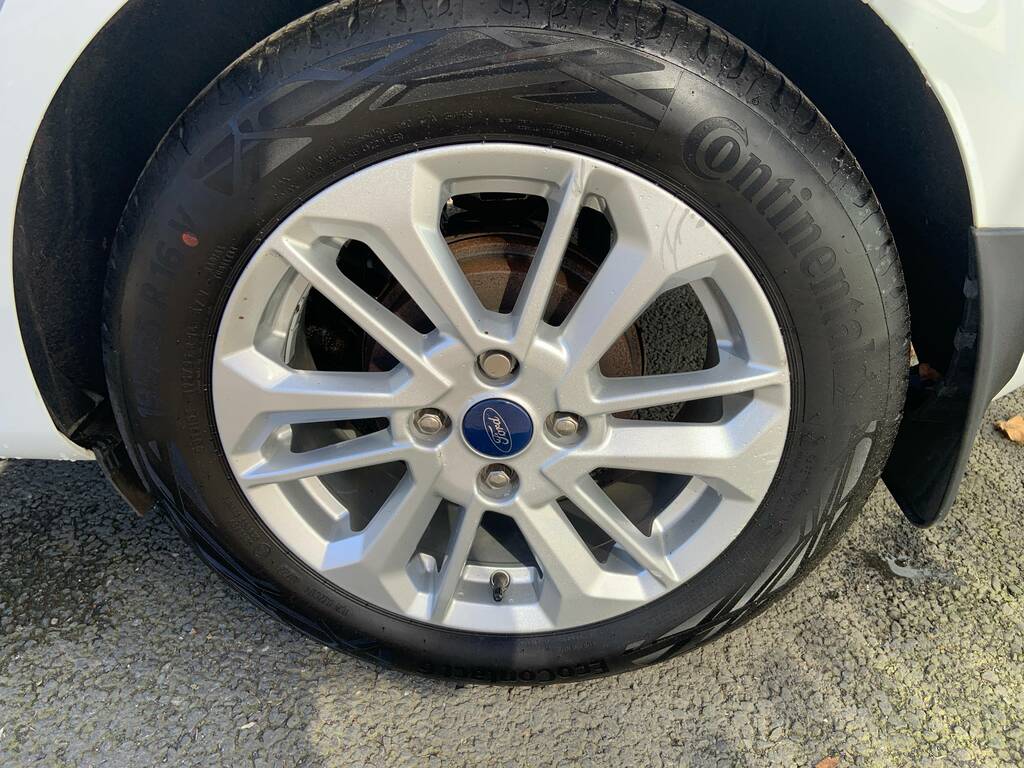 Ford Fiesta 1.0 Ecoboost 100Ps Titanium SM72GGK White #3