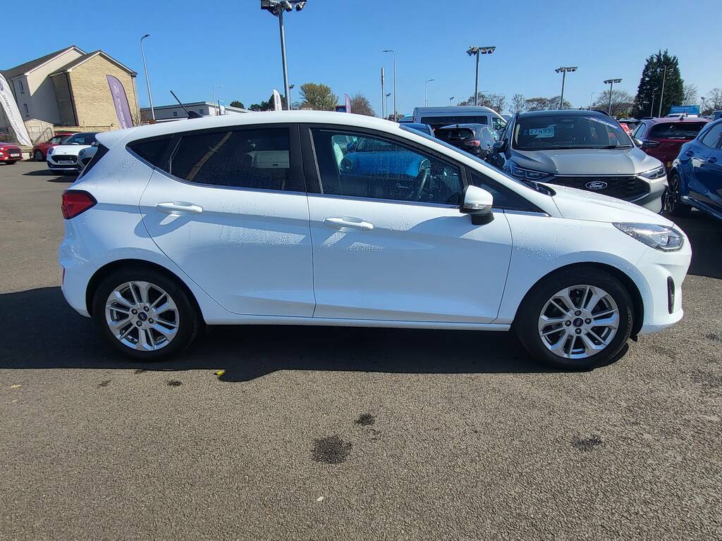 Ford Fiesta 1.0T Ecoboost Titanium Hatchback ST72EUF White #4