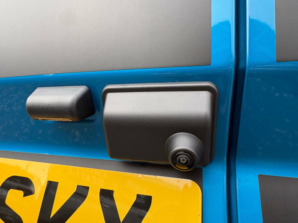 Ford Transit Custom 320 2.5 Phev 232Ps L2 Double Cab Sport WV75SKX Blue #6