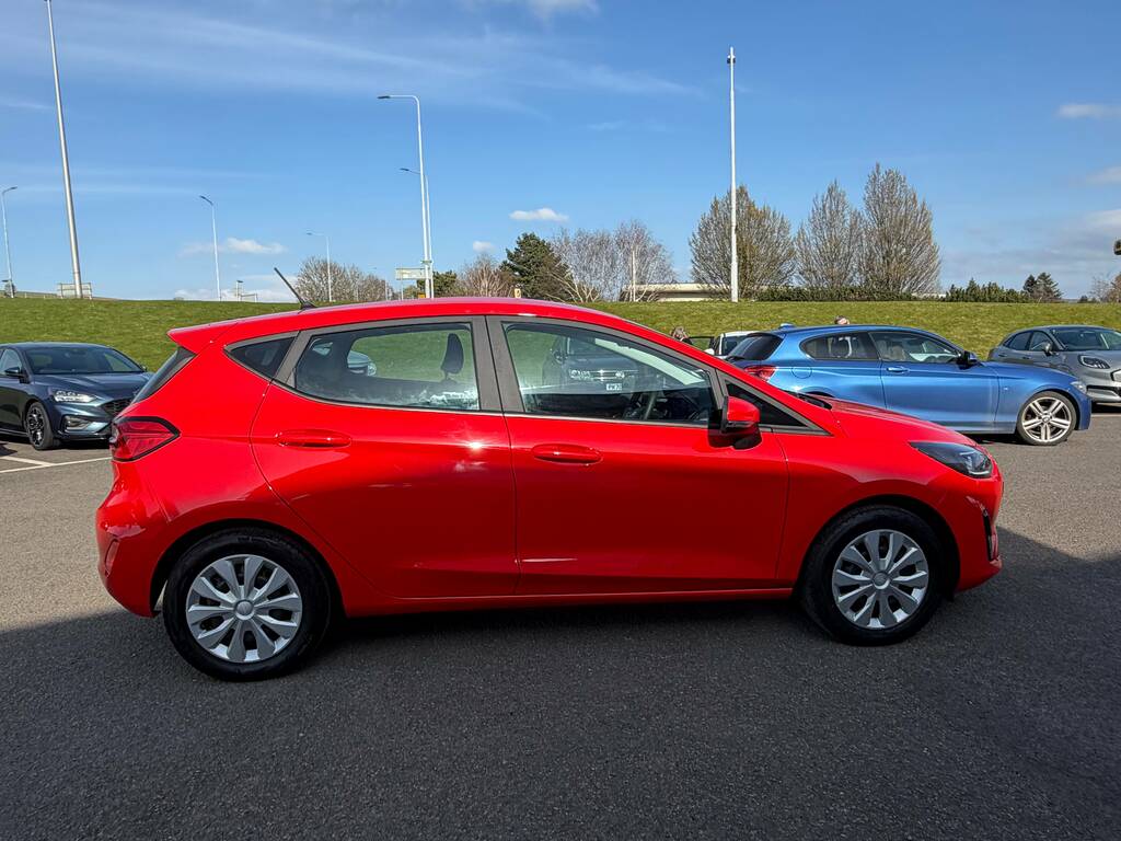 Ford Fiesta 1.0 Ecoboost Trend 100Ps SP23KNV Red #4