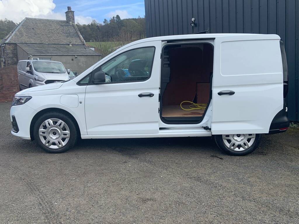 Ford Transit Connect 240 1.5 Ecoboost Phev 150 L1 Trend BC25NXB White #4