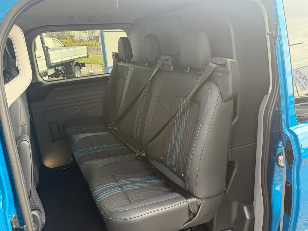 Ford Transit Custom 320 2.5 Phev 232Ps L1 Double Cab Sport WV75VAK Blue #6
