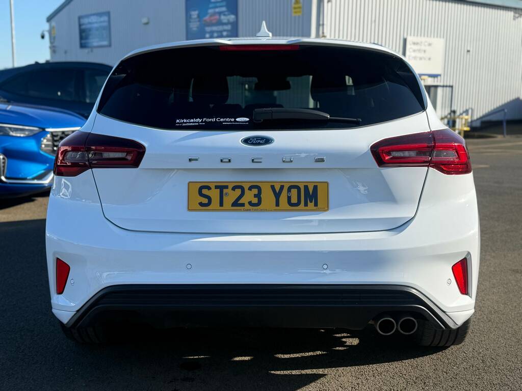 Ford Focus 1.0T Ecoboost St-line Hatchback ST23YOM White #5