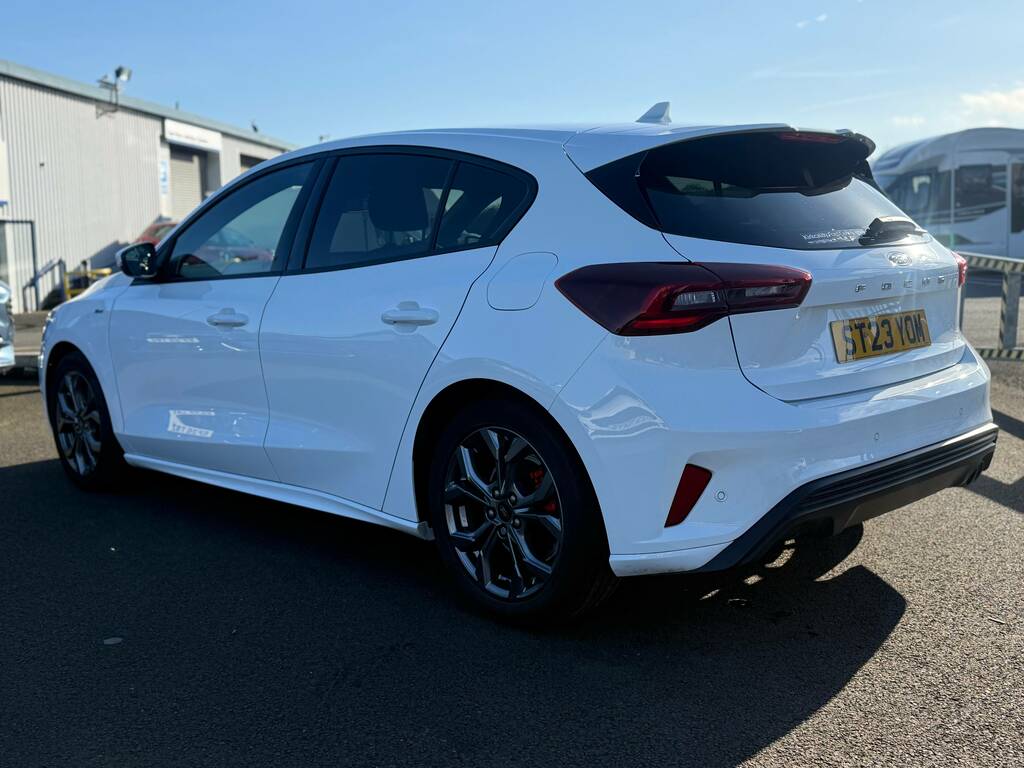 Ford Focus 1.0T Ecoboost St-line Hatchback ST23YOM White #3