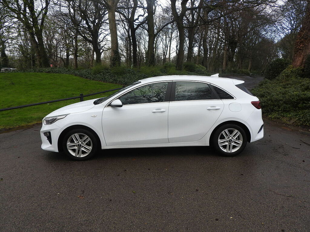 Kia Ceed T-gdi Eco 2 LB69FVP White #4