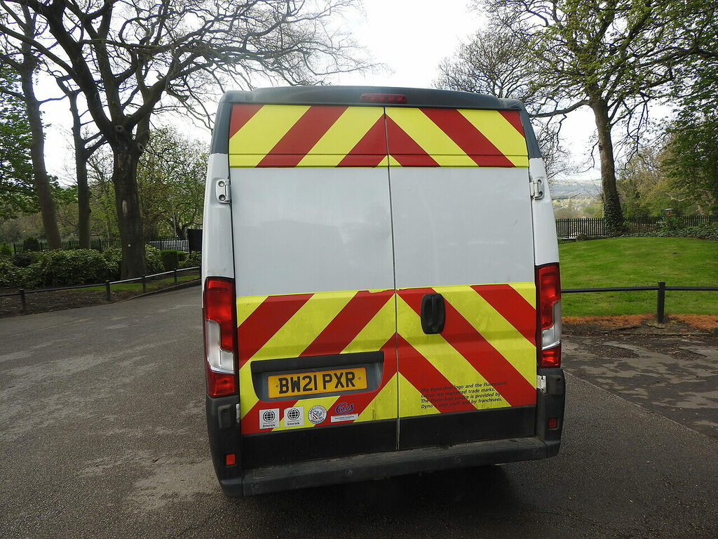 Peugeot Boxer 2.2 Bluehdi 335 Professional Panel Van BW21PXR White #6