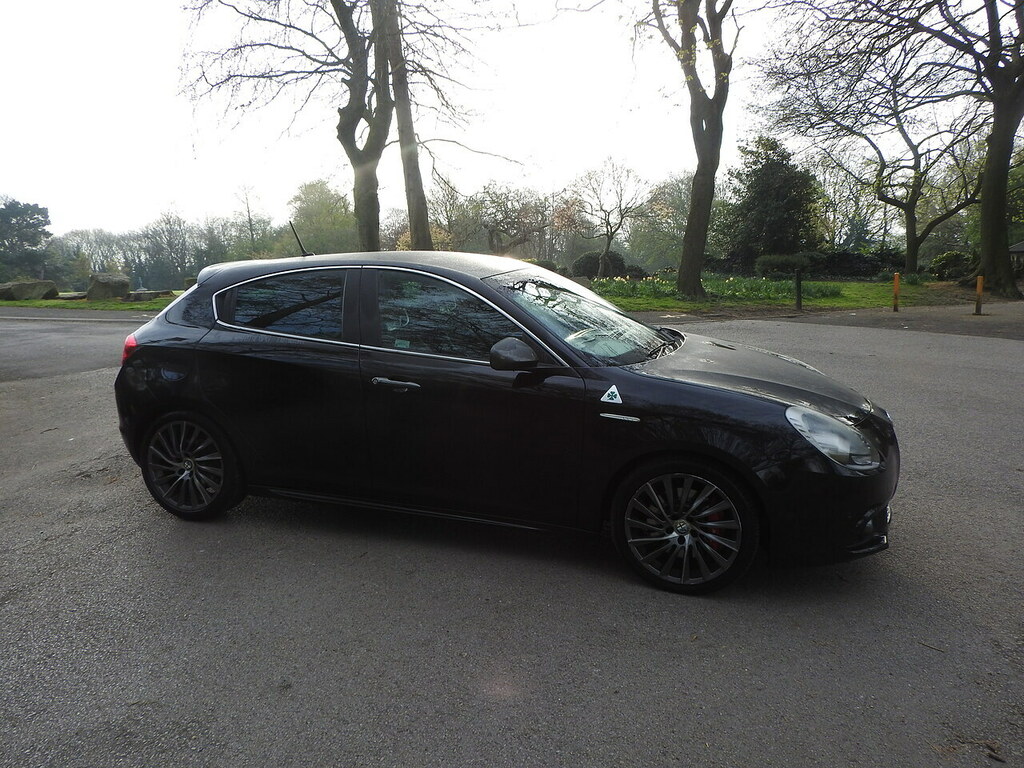 Alfa Romeo Giulietta Tbi Quadrifoglio Verde Black