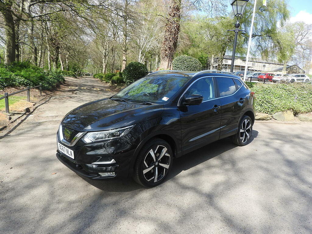Nissan Qashqai Dig-t Tekna BG67NLN Black #3