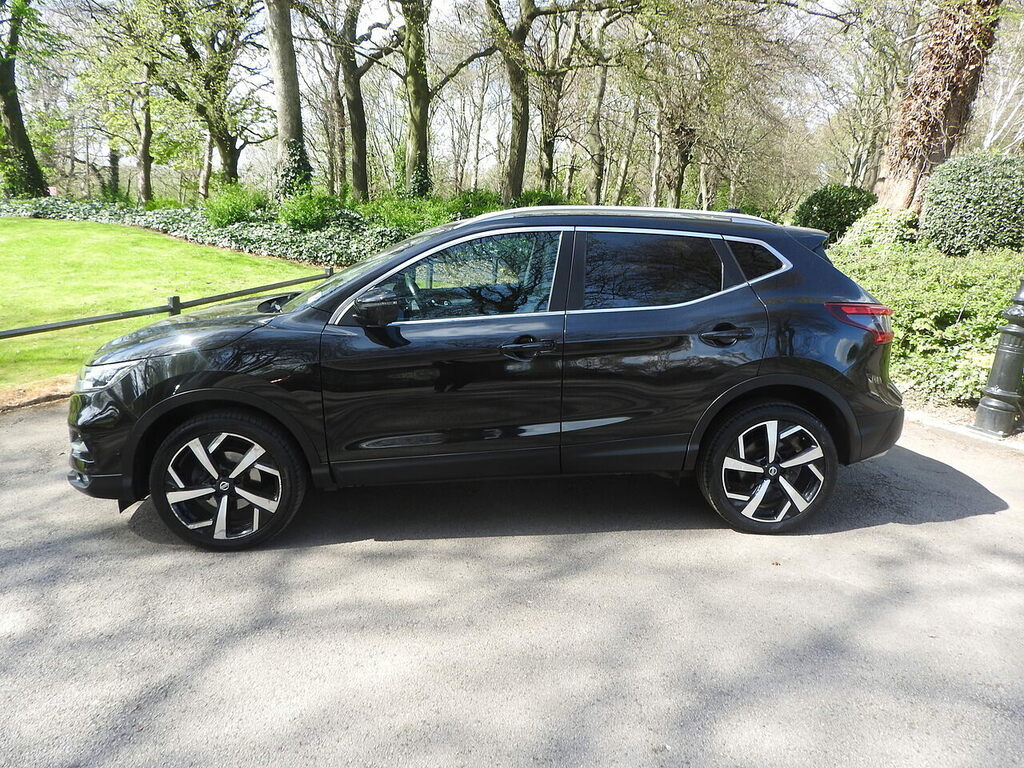 Nissan Qashqai Dig-t Tekna BG67NLN Black #4