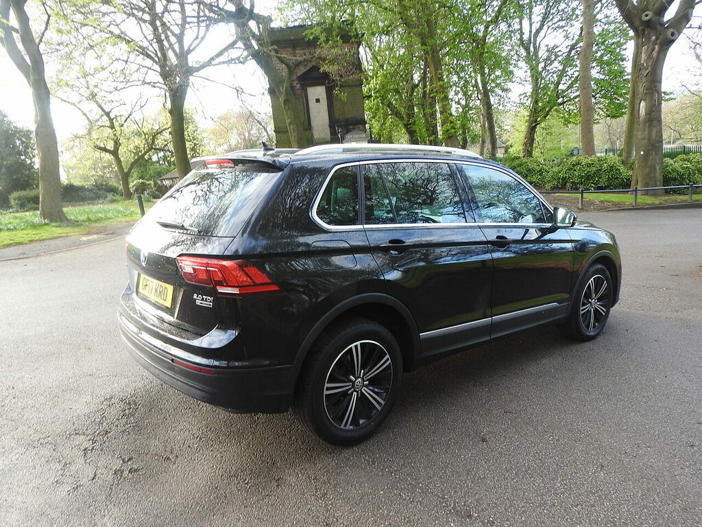 Volkswagen Tiguan Tdi Bluemotion Tech Se Navigation GF17KRD Black #5