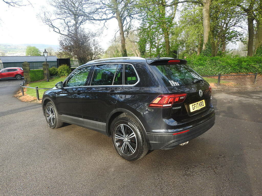 Volkswagen Tiguan Tdi Bluemotion Tech Se Navigation GF17KRD Black #3