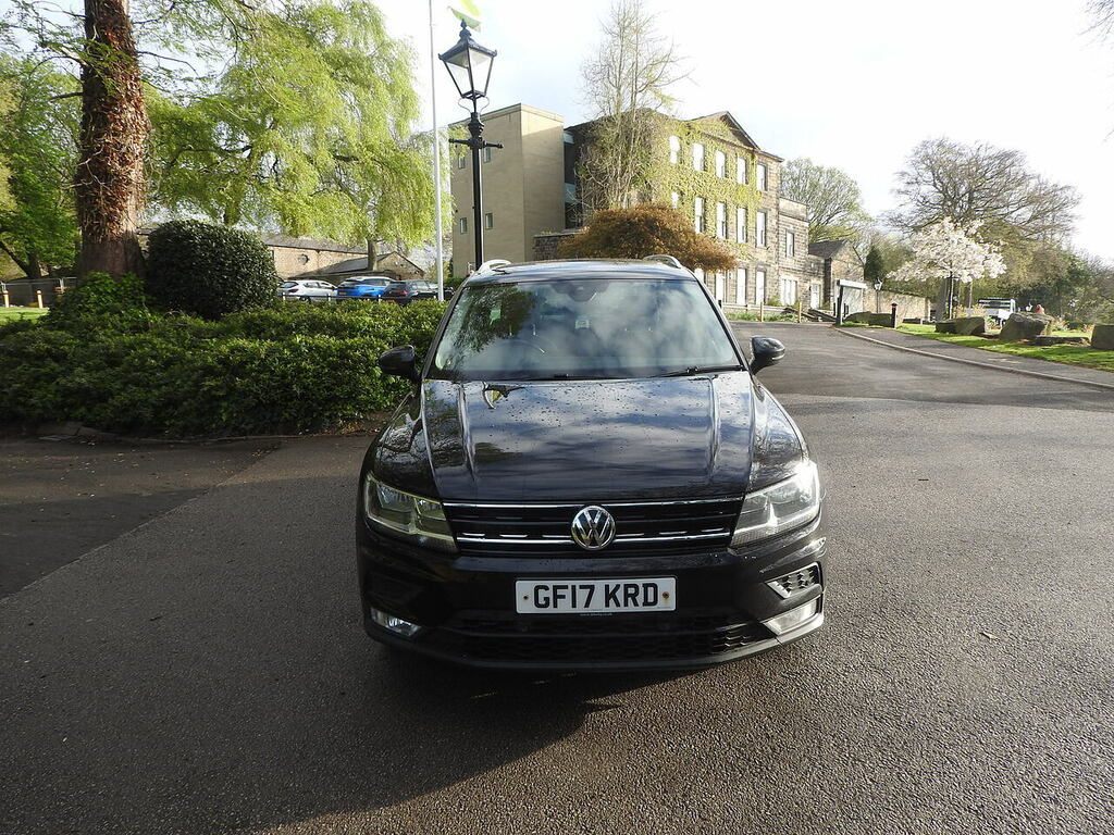 Volkswagen Tiguan Tdi Bluemotion Tech Se Navigation GF17KRD Black #2