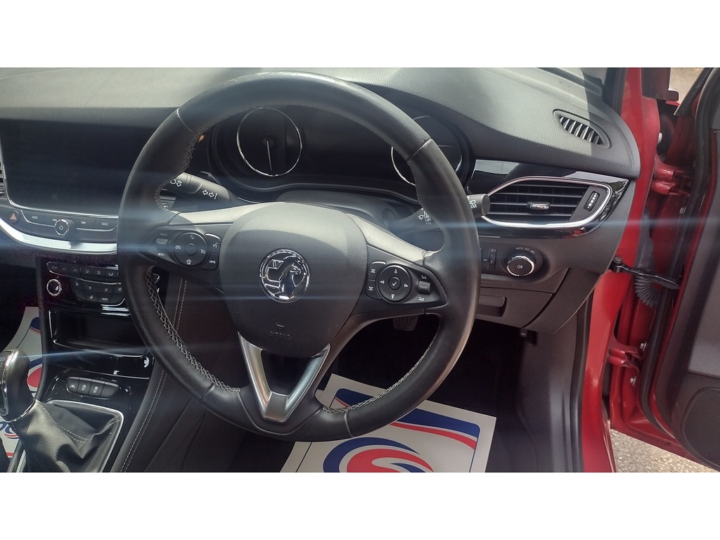 Vauxhall Astra Turbo D Elite Nav DS20BHW Red #5
