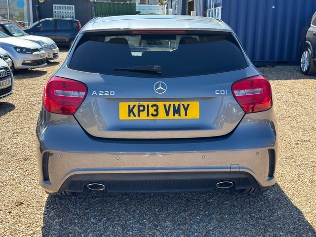 Mercedes-Benz A Class 2.1 A220 Cdi Blueefficiency Amg Sport Hatchback Grey #6