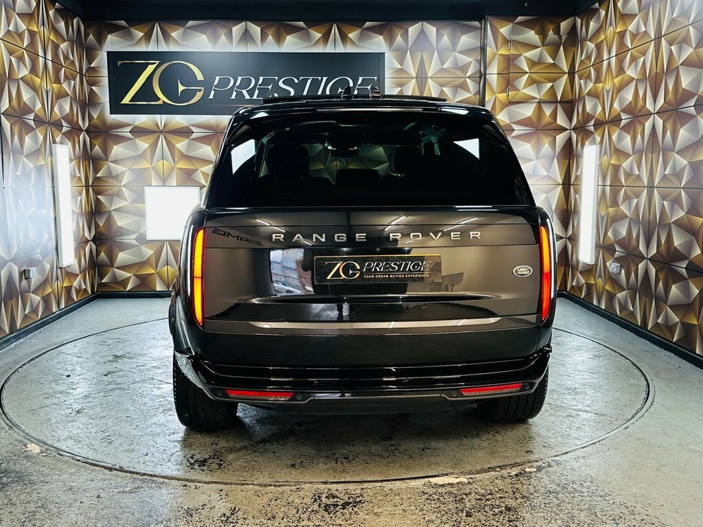 Land Rover Range Rover 3L Autobiography 5dr Black #4