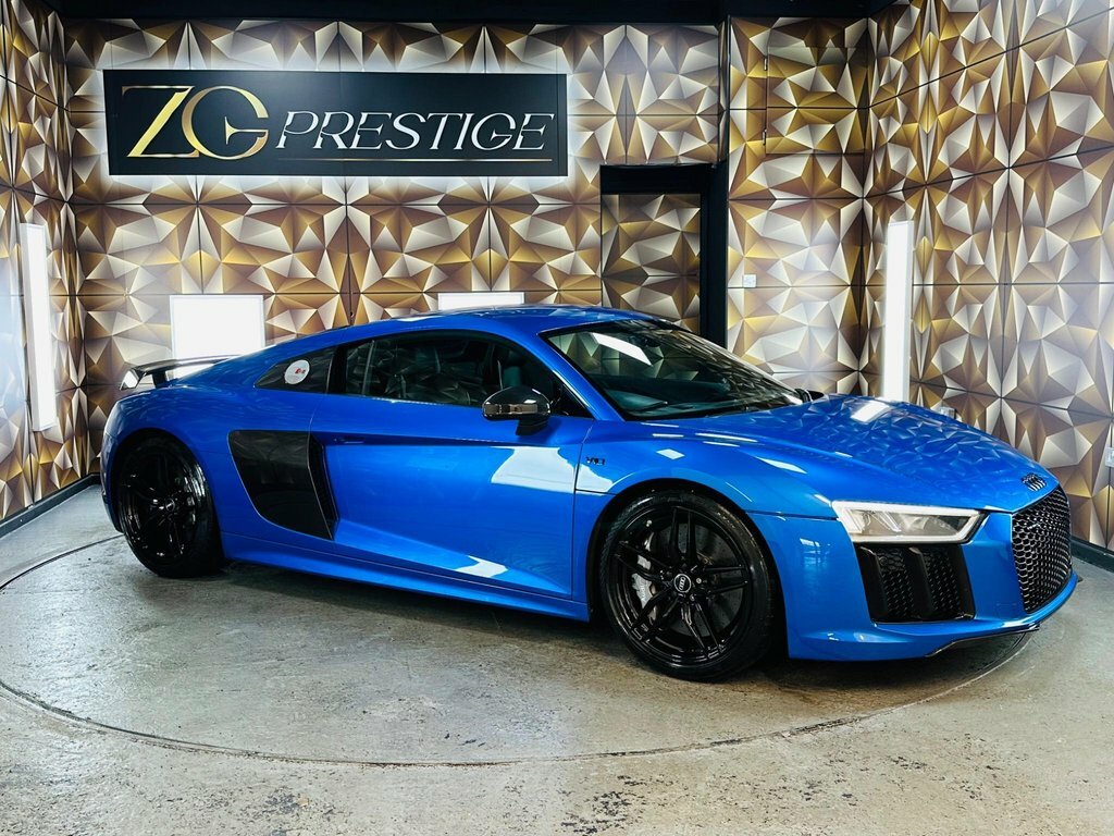 Audi R8 5.2L Plus Blue