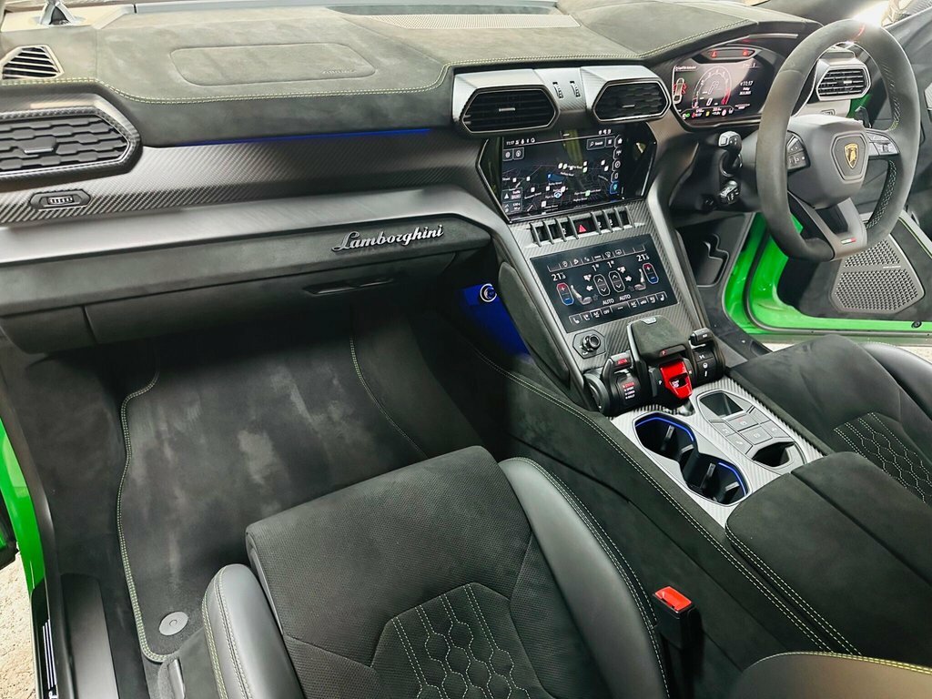 Lamborghini Urus 4L Performante WV24PFU Green #2