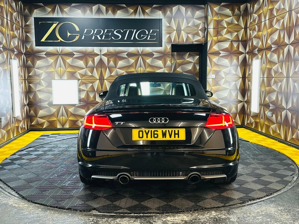 Audi TT 2L S Line Black #3