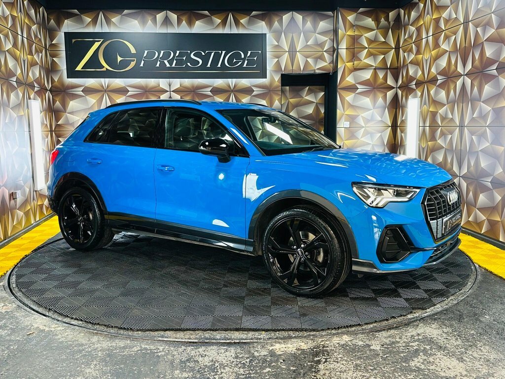 Audi Q3 2L Edition 1 Blue