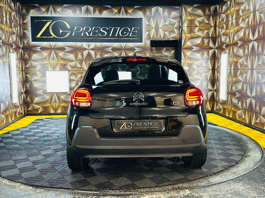 Citroen C3 1.2L Shine Plus Black #4