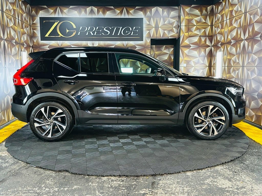 Volvo XC40 2L First Edition KW67YCZ Black #6