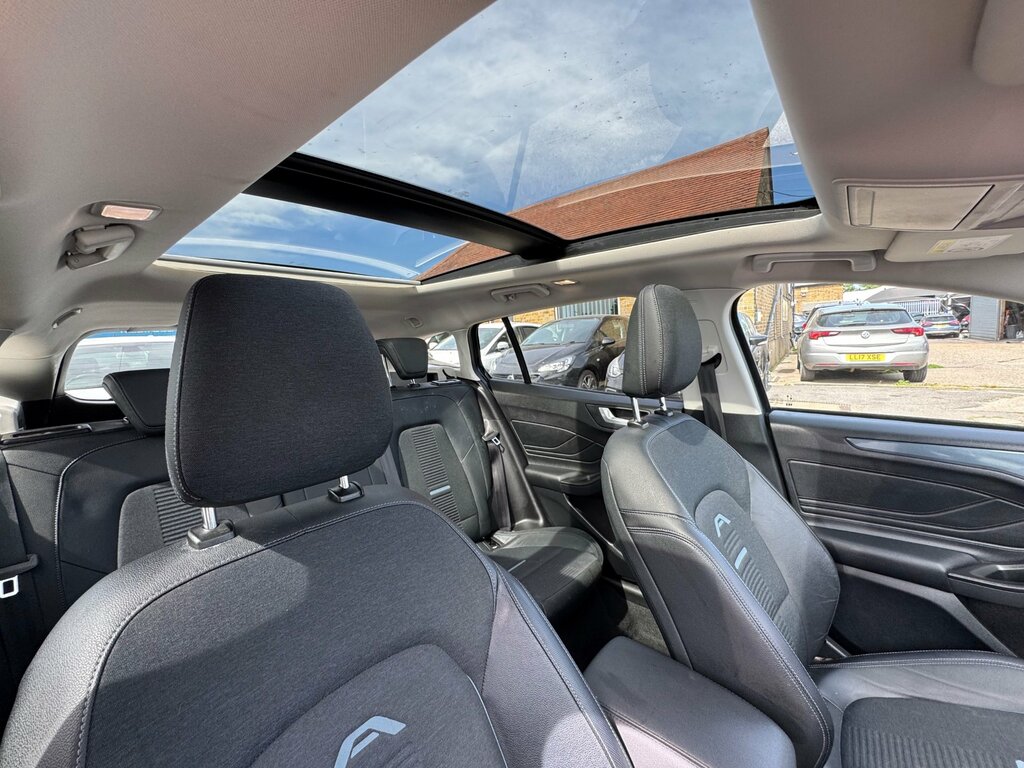 Ford Focus 1.5 Ecoblue Active X Estate Euro 6 Blue