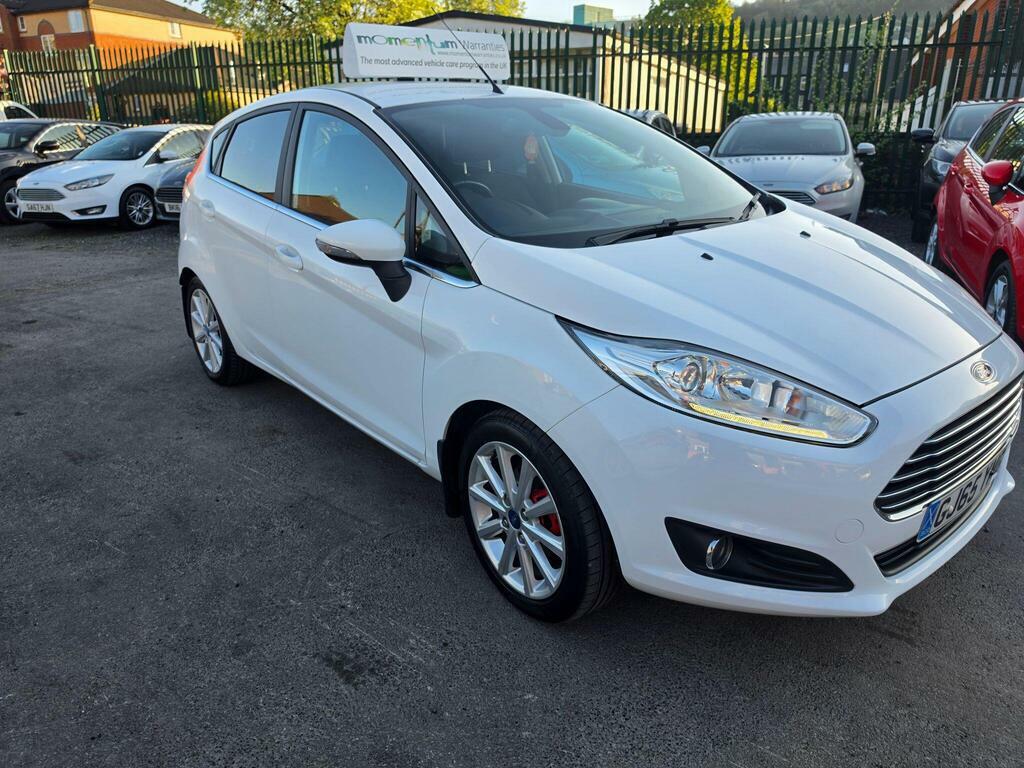 Ford Fiesta 1.0T Ecoboost Titanium Euro 6 S S White