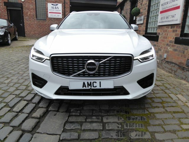 Volvo XC60 2.0 D5 Powerpulse R-design CX18NXT White #2