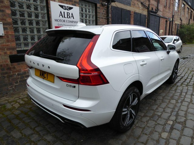 Volvo XC60 2.0 D5 Powerpulse R-design CX18NXT White #6