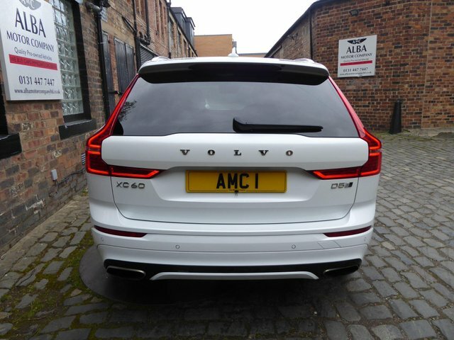 Volvo XC60 2.0 D5 Powerpulse R-design CX18NXT White #5