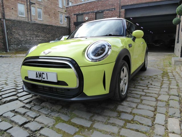 Mini Hatch 1.5 Cooper Classic Steptronic SC72JOU Yellow #3