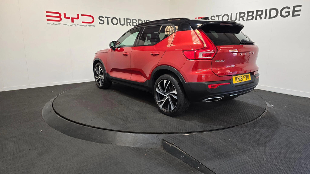 Volvo XC40 2.0 T5 First Edition Awd Euro 6 Ss KN18FYR Red #4