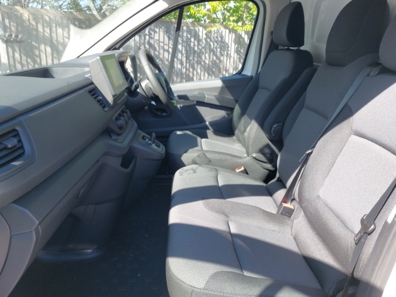 Renault Trafic Sl30 Blue Dci 150 Advance Safety Van Eag9 SC75AOD White #5