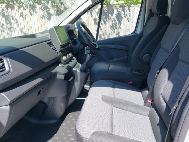 Renault Trafic Ll30 Blue Dci 130 Advance Safety Van Grey #5