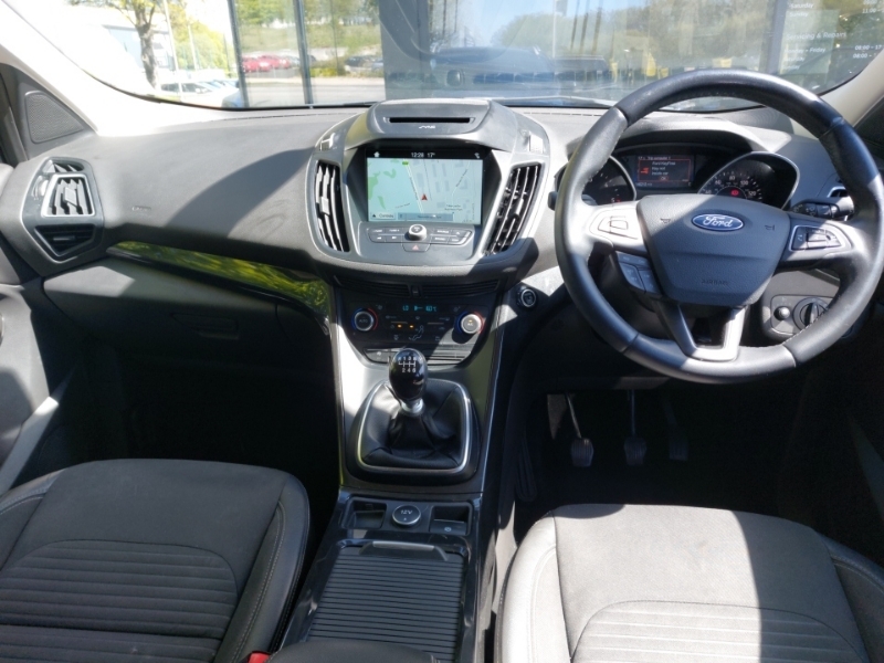 Ford Kuga 1.5 Tdci Titanium 2Wd ML68AYV Black #3