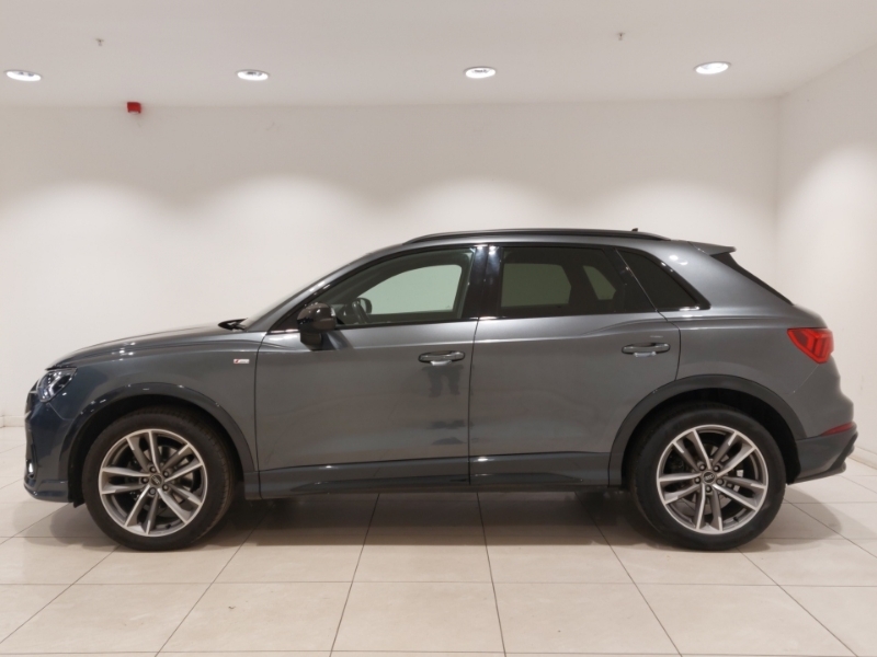 Audi Q3 35 Tfsi Black Edition S Tronic LT71FWP Grey #4