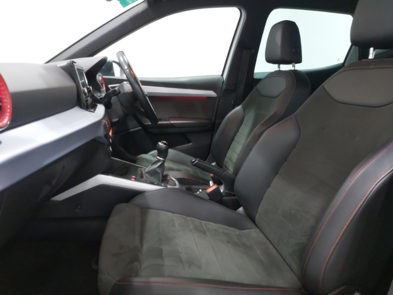 Seat Arona 1.0 Tsi 110 Fr Edition SP23UZC White #5