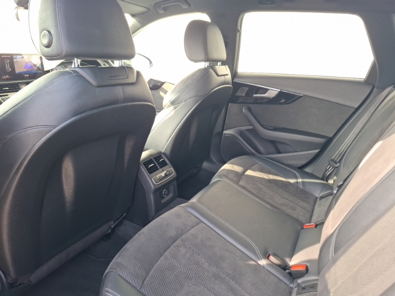 Audi A4 40 Tdi Quattro Black Edition S Tronic LR70FGF Blue #6